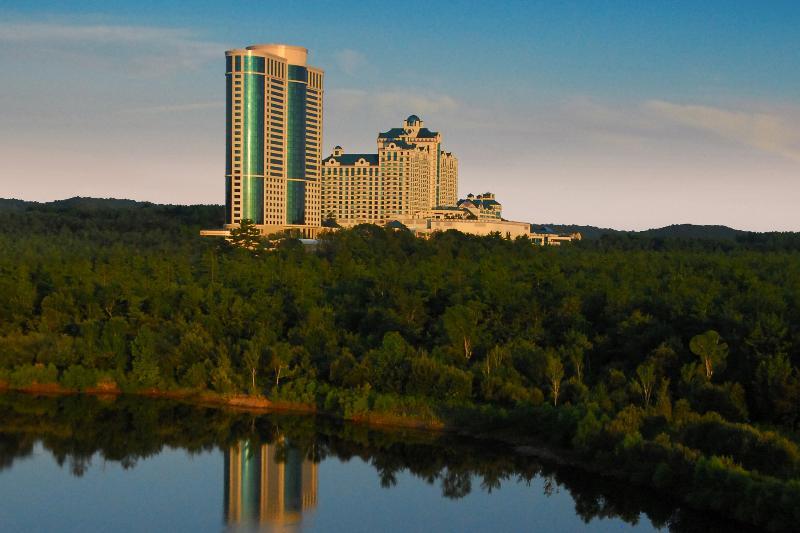 Great Cedar Hotel At Foxwoods レッドヤード・センター エクステリア 写真