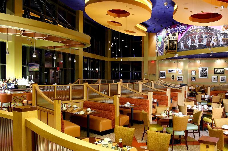 Great Cedar Hotel At Foxwoods レッドヤード・センター エクステリア 写真