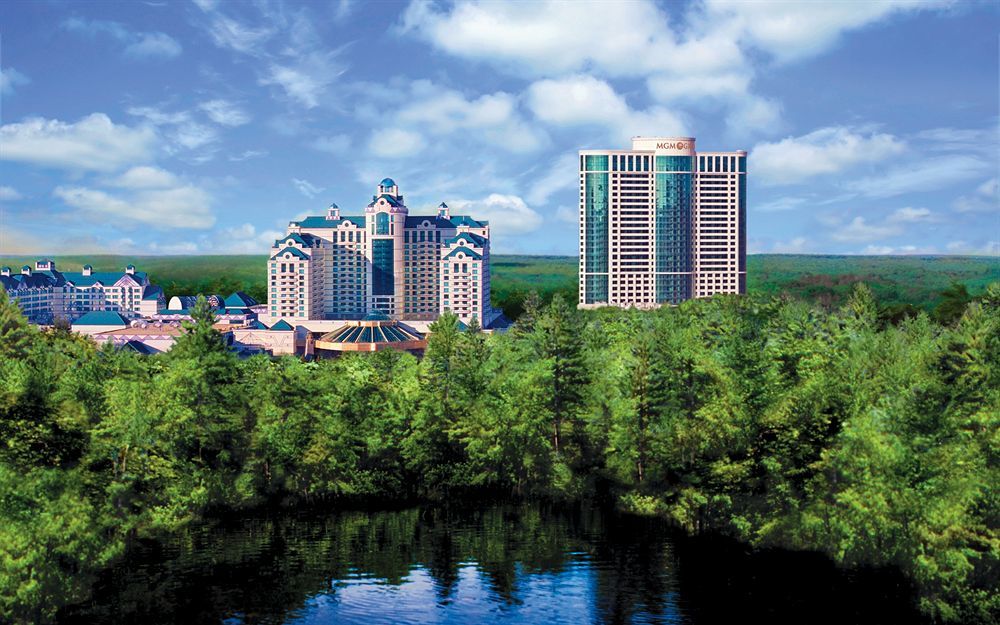Great Cedar Hotel At Foxwoods レッドヤード・センター エクステリア 写真